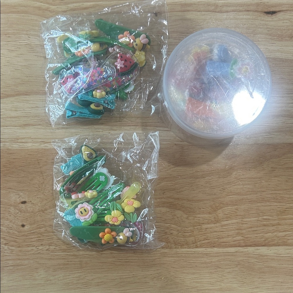 Colorful hair clips